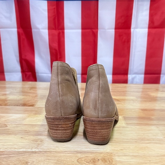 Nisolo Tan Leather Ankle Boots - Picture 3 of 10